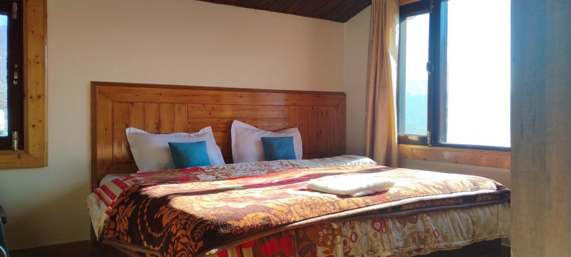 Thakur Homes- Couple And Family Friendly Homestay 西姆拉 外观 照片
